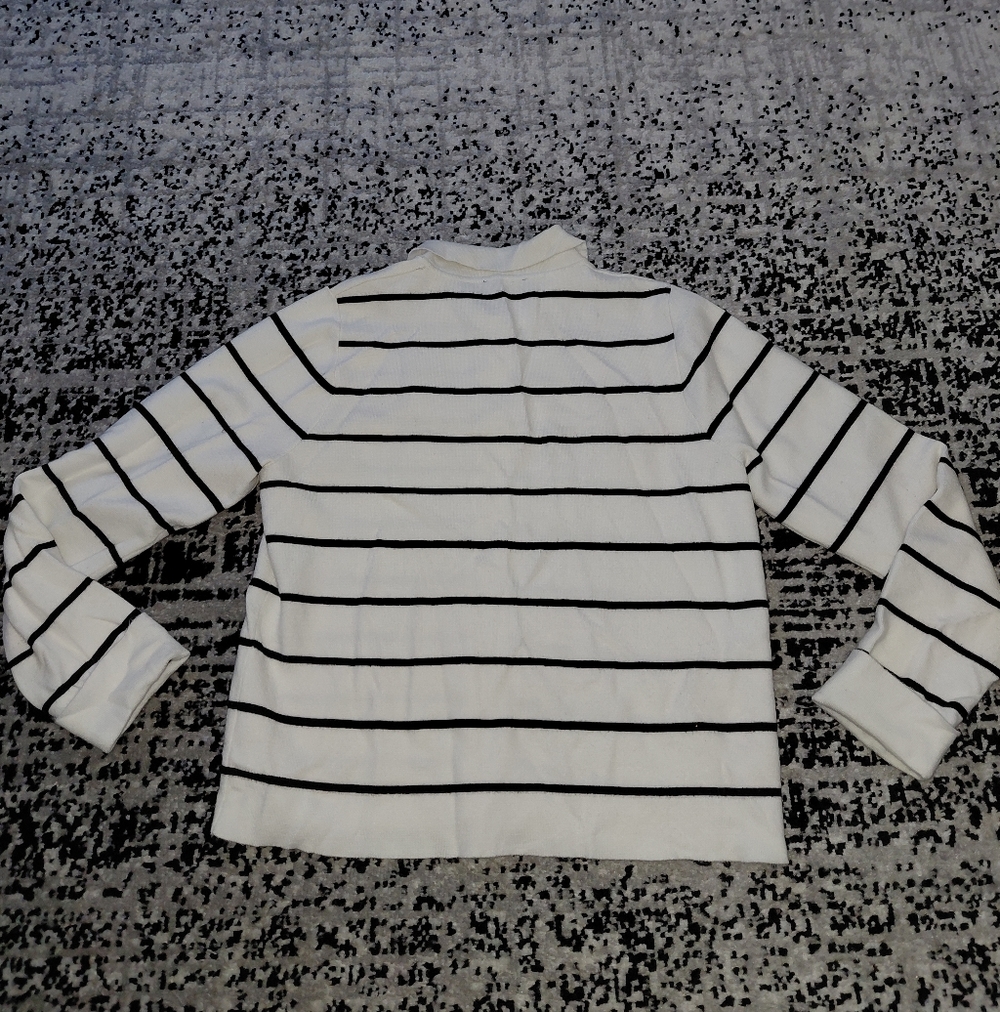 Tahari White & Black Striped Collared Button Front Cardigan M Old Money - Picture 11 of 13